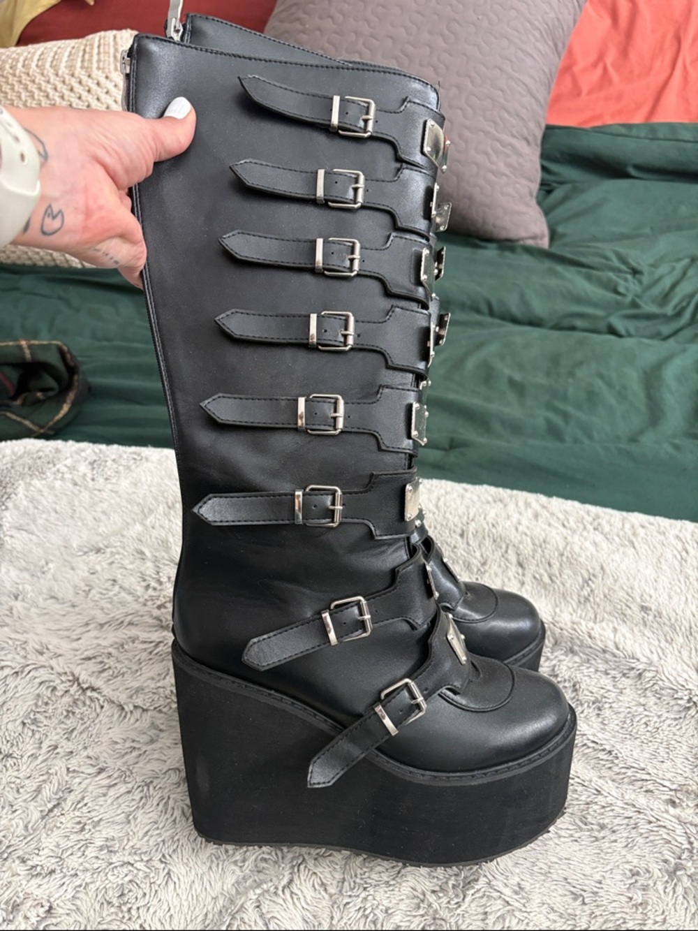 Black Platform Knee-High Buckle Boots - Women - Picture 6 of 7